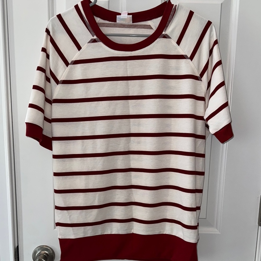 Small Women’s burgundy stripe T shirt